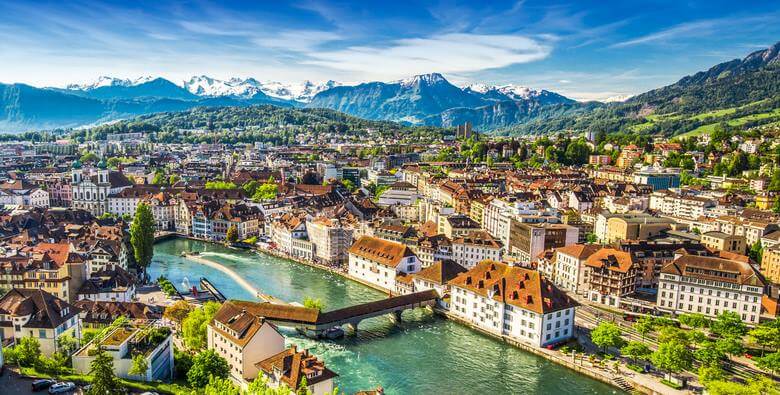 جاذبه های کشور سوئیس,جاذبه های گردشگری زوریخ سوئیس,جاذبه های دیدنی کشور سوئیس,