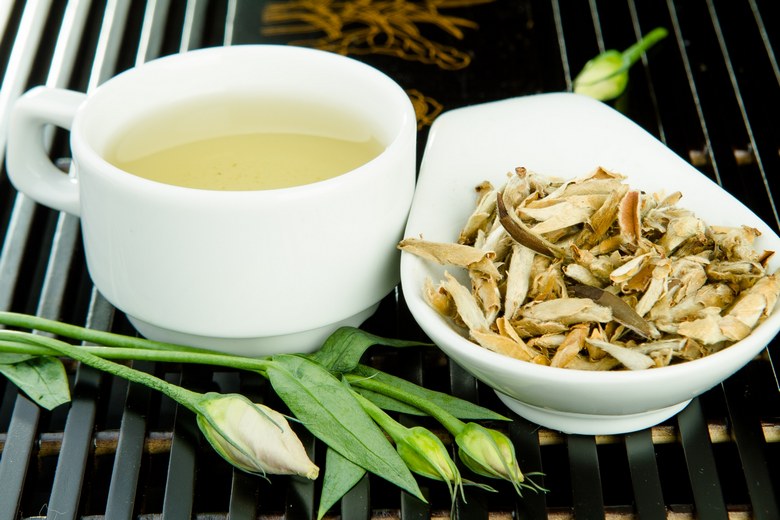 خاصیت دمنوش چای سفید,خواص دمنوش چای سفید,خواص چای سفید برای قلب