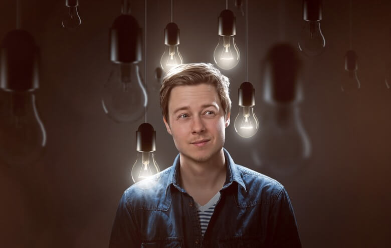 ویژگی های ظاهری افراد باهوش,ویژگیهای افراد باهوش,چهره افراد باهوش