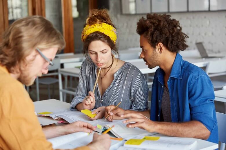 شناخت مهارت های ارتباطی,مهارت های ارتباطی در محیط کار,مهارت های ارتباطی و عملکرد شغلی