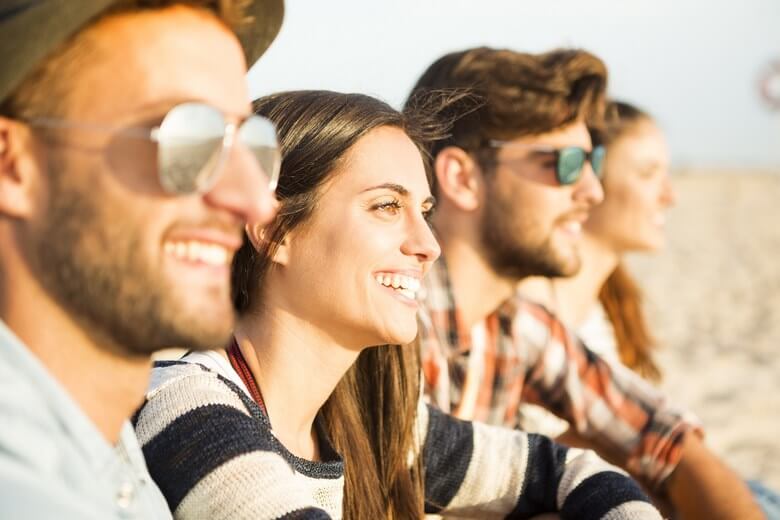 روابط اجتماعی,افزایش اعتماد به نفس,داشتن دوست اجتماعی