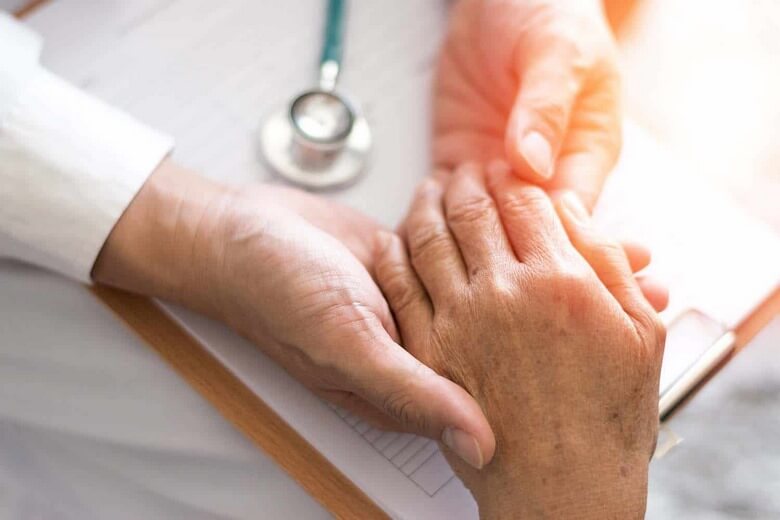 بیماری پارکینسون,بیماری پارکینسون چیست,علائم بیماری پارکینسون
